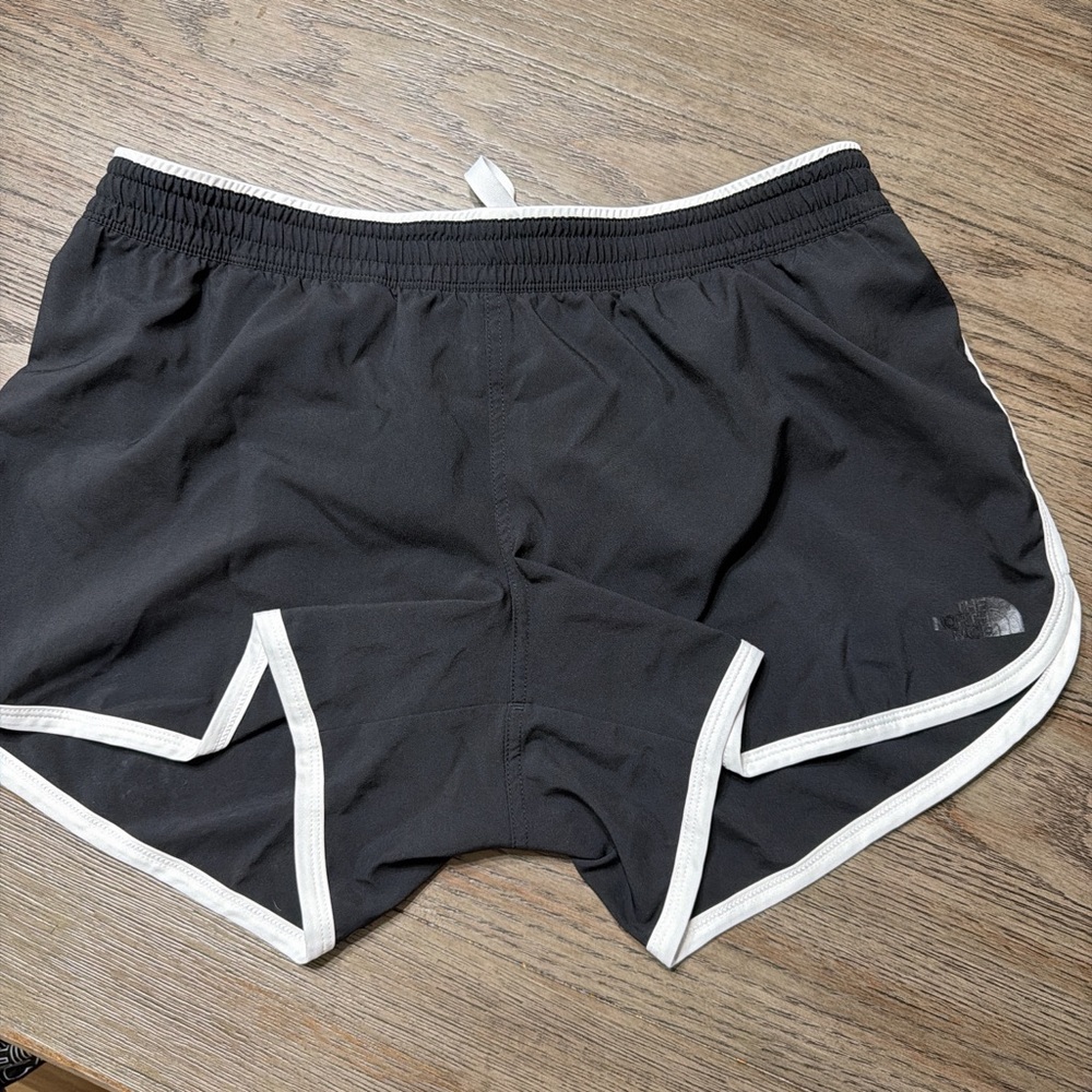 The North Face Women’s Black Running Shorts Size LARGE